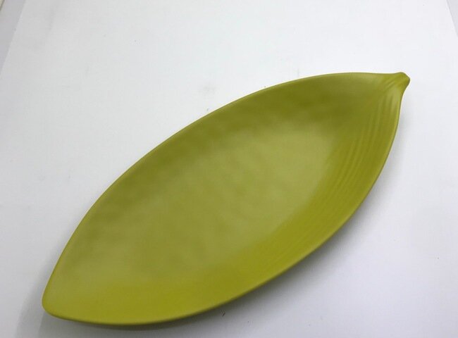 VASSOIO FOGLIA MELAMINA 37X15.5 PISTACCHIO