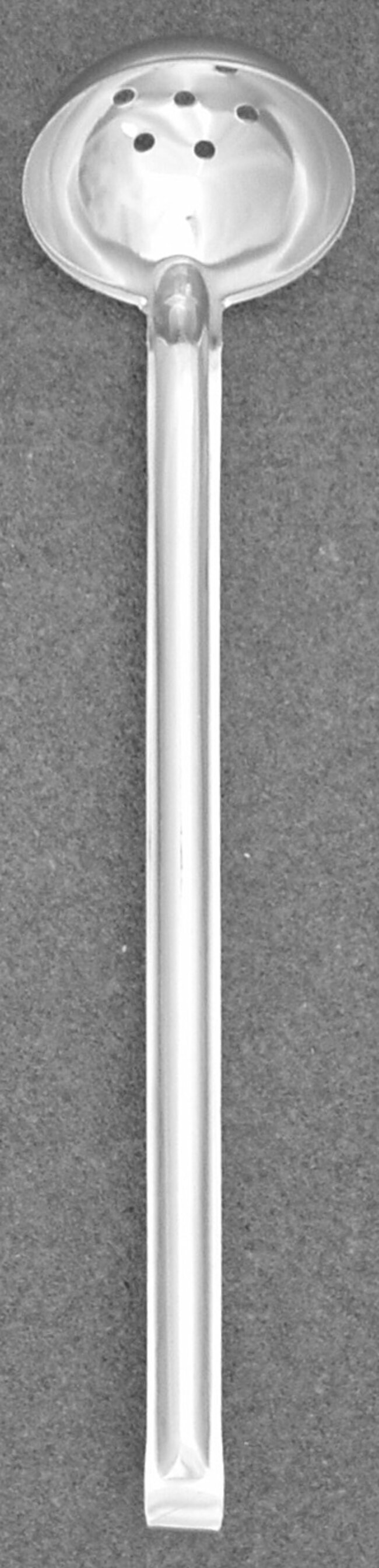 SVANERA MESTOLO FORATO 6CM
